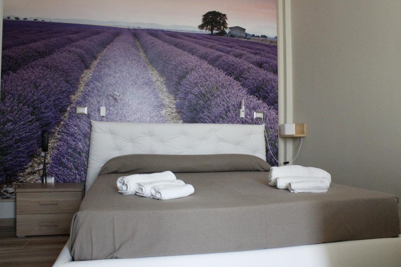 Hotel Royal - Beauty & Spa Porto Cesareo Exterior photo