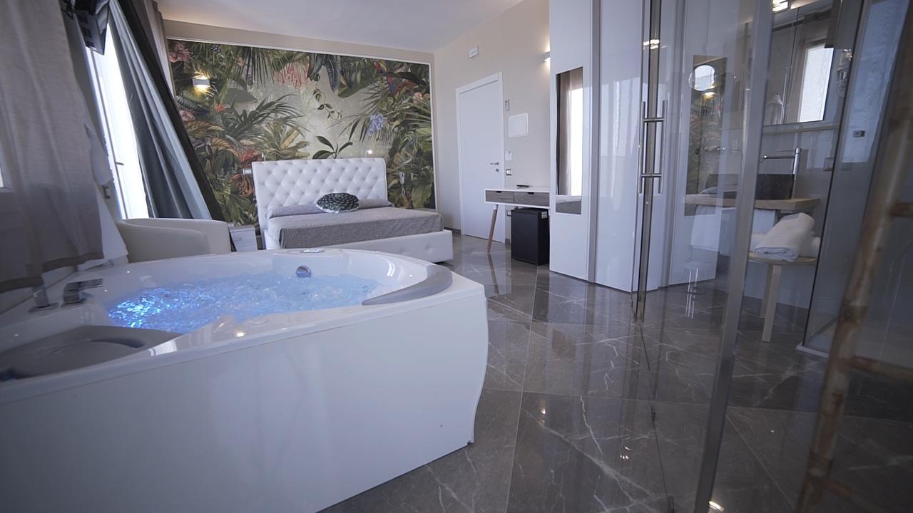 Hotel Royal - Beauty & Spa Porto Cesareo Exterior photo